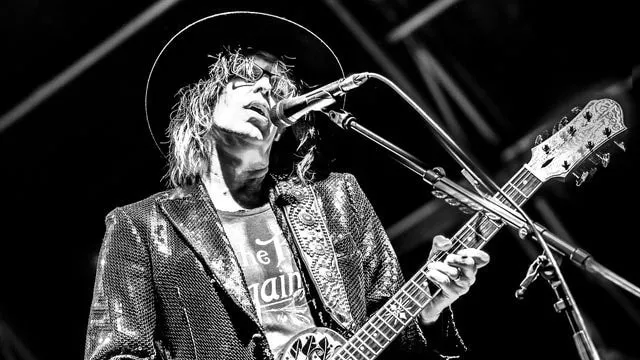 12th JH Friends: Fishermans Blues Revue -The Waterboys ft. Steve Earle