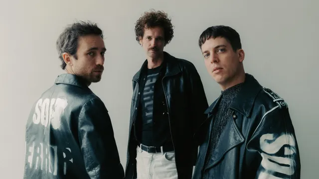 Say Yes Dog – "Soft Error" Europa-Tour