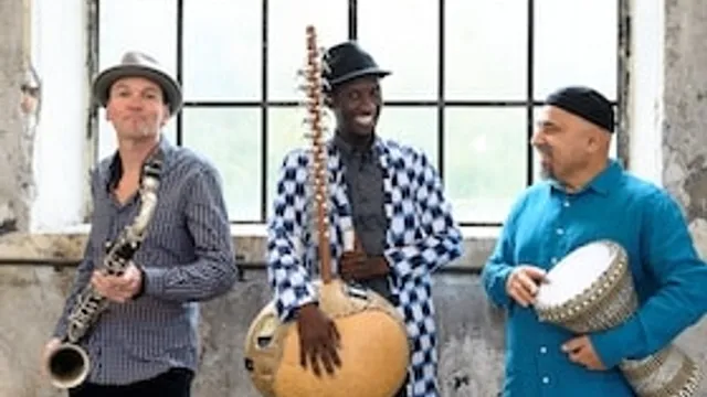 JMO - Jan Galega Brönnimann - Moussa Cissokho - Omri Hason - Nia Yelle (Open Your Eyes)