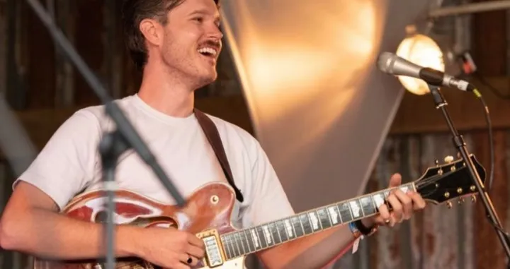 Luke Jackson in concert