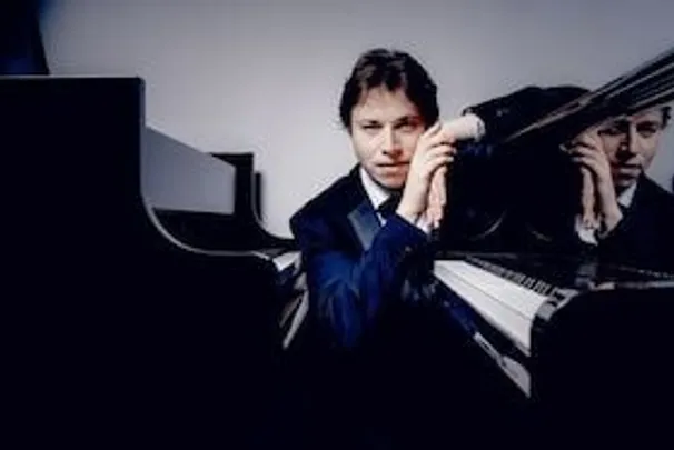 Sinfonieorchester Friedrichshafen & Ilya Shmukler