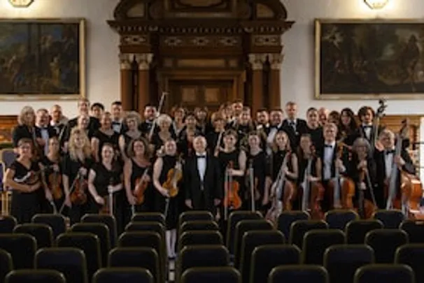 „Augsburger Kammerorchester“ - unter der Leitung von Bernd- Georg Mettke