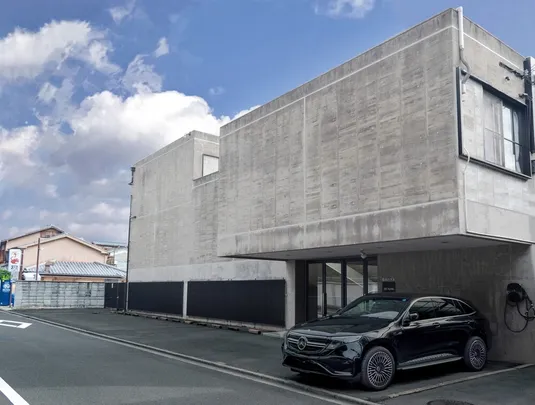 【石川ハウス】知られざるモダニズム名建築を特別見学、笠原先生と日本屈指のデザイン事務所へ