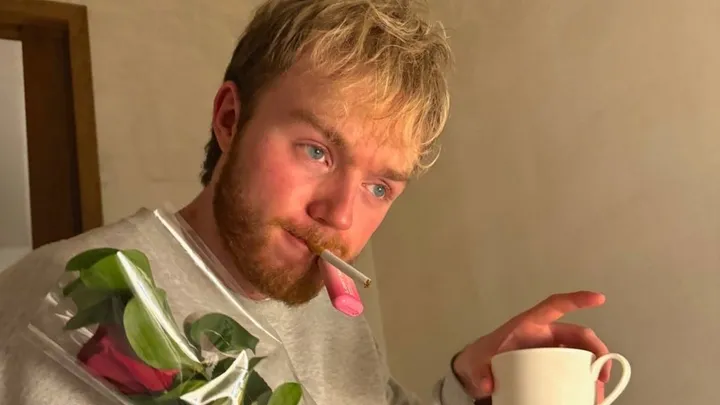 Finlay Christie: Champagne Casanova