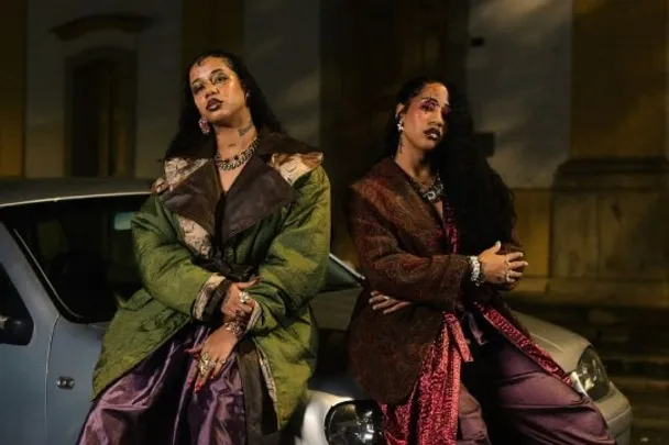 Tasha & Tracie (Dabadaba)