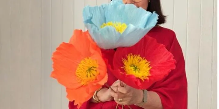 Three Perfect Poppies - Giant Flower Workshop - Ralph & Co