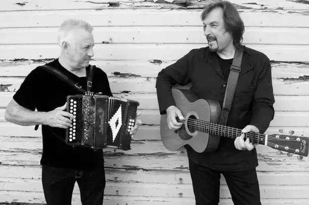 RICHARD GRAINGER & CHRIS PARKINSON / BETH BURROWS