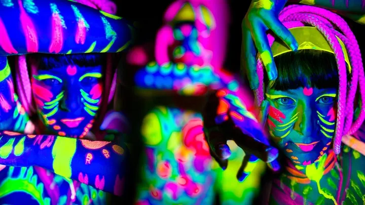 Monday Nights! Neon Naked Life Drawing in Angel!