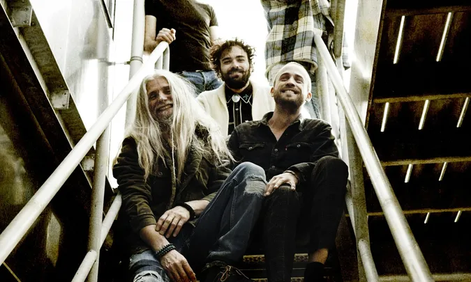 Lazuli plus special guests Jones & Son