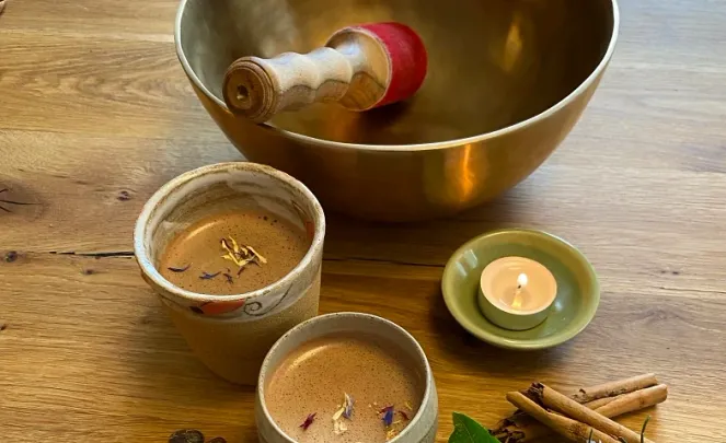 Kakao-Zeremonie mit Klangreise, Bewegung & Meditation