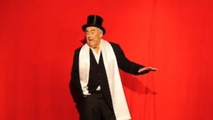 Der Star mit dem Stern - Film der Uraufführung - Wir ehren die Künstlerpersönlichkeit Klaus Gendries,  ehemaliger künstlerischer Leiter des Stadttheater Köpenick