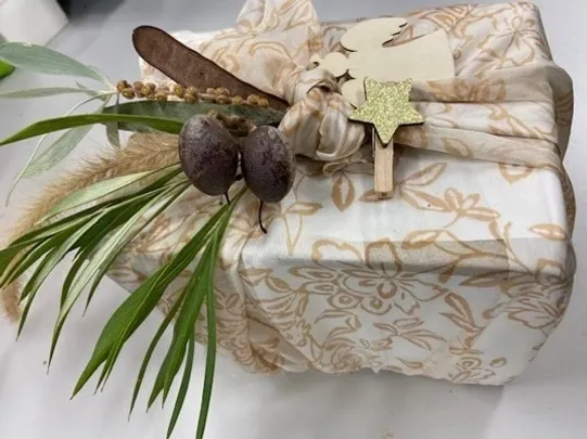 Sustainable Gift-Wrapping Workshop