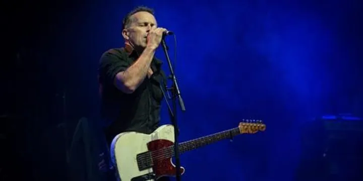 Mark Seymour at Ellis Beach Bar & Grill - QLD