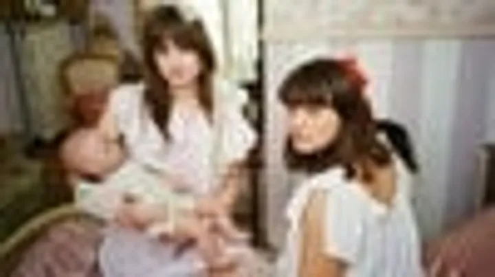DISGUSTING SISTERS
