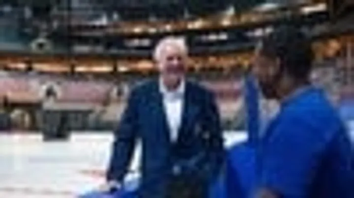Leafs VIP Guided Tour of Scotiabank Arena with alumni Darryl Sittler