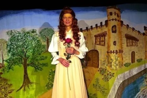 Die Schöne & das Biest - Ein Märchentheaterstück von Johannes Galli, inspiriert durch das gleichnamige französische Märchen