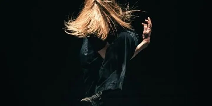 Agitato— Jo Lloyd