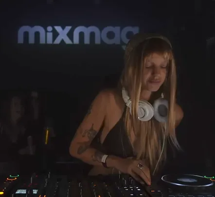 x3butterfly a Mexican/American DJ and producer from Detroit