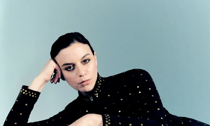 Deradoorian (Decisive Pink, Dirty Projectors) + Mason Lindahl