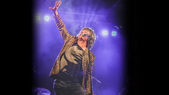 Bouldou, Mona Murray & Sticky Fingers play The Stones & Tina Turner