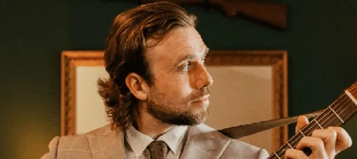 Gareth Pearson at The Rabbit Box