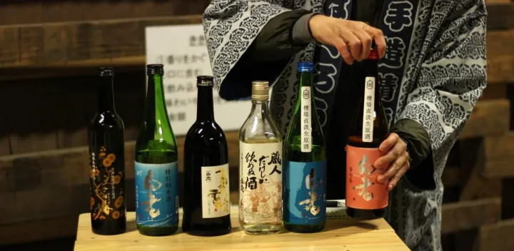 【常滑・日本酒】古式伝承製法の「澤田酒造」日本酒飲み比べツアー～伝統的な“麹蓋”で酒づくりの職人体験！知多半島のおつまみ&定番銘柄の4種飲み比べまで～