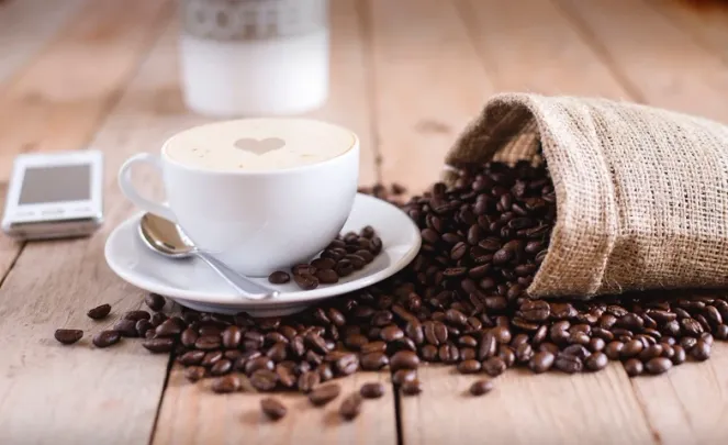 Café Mitenand ohne Kleiderbörse