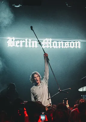 Berlin Manson (Cheap Fashion Tour)