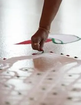 UM RANGOLI PARA A LUZ ENTRAR AQUI! | OFICINA