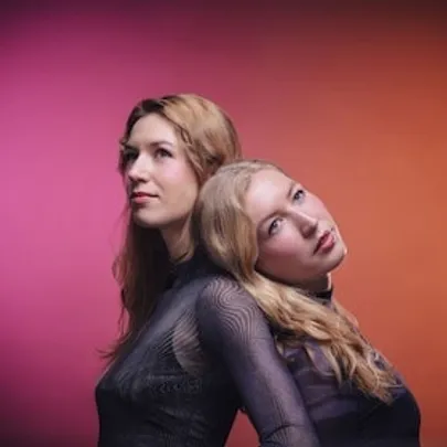 Anouchka & Katharina Hack - mit dem Programm "Alle Menschen werden Schwestern"