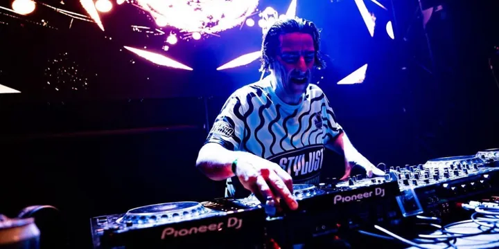 STYLUST live at The Queens w/ DIIVOIID & URFAVOURITESZN B2B SKATIE