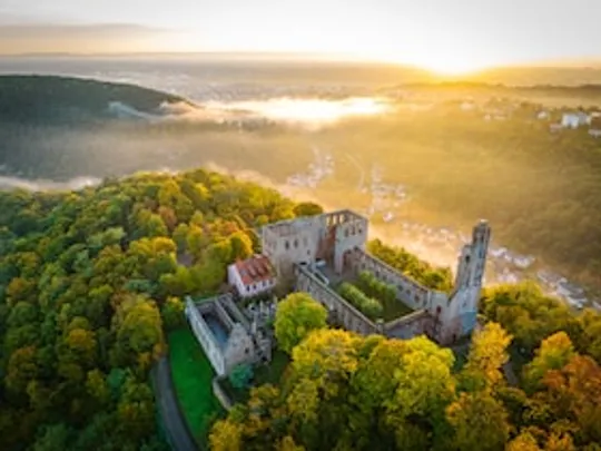 Die Klosterruine Limburg - von Mönchen, Kaisern und der Adventszeit