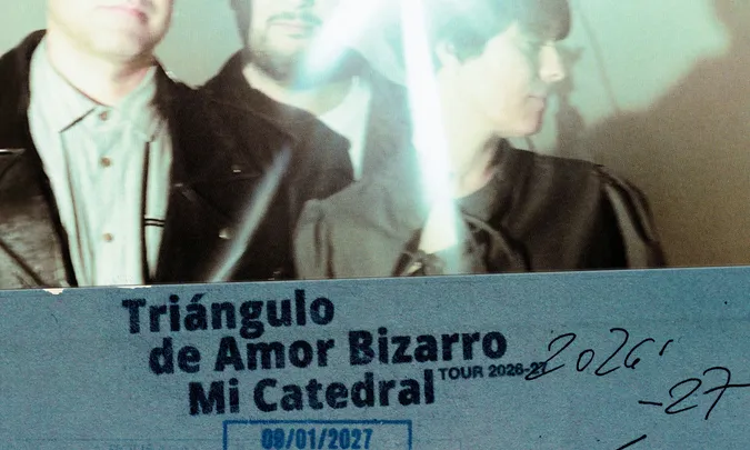 Triángulo de Amor Bizarro