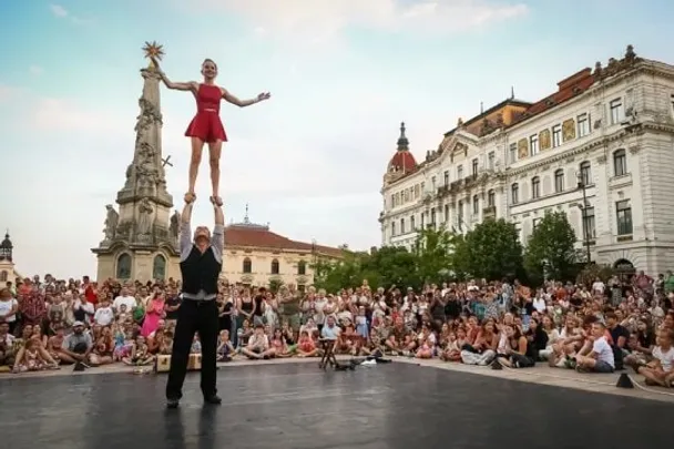 Iturritik Jaialdia 2026: "Street Pole Dance" + "Otros Aires"