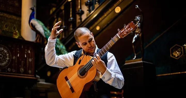 Samuel Moore – Flamenco Guitarist