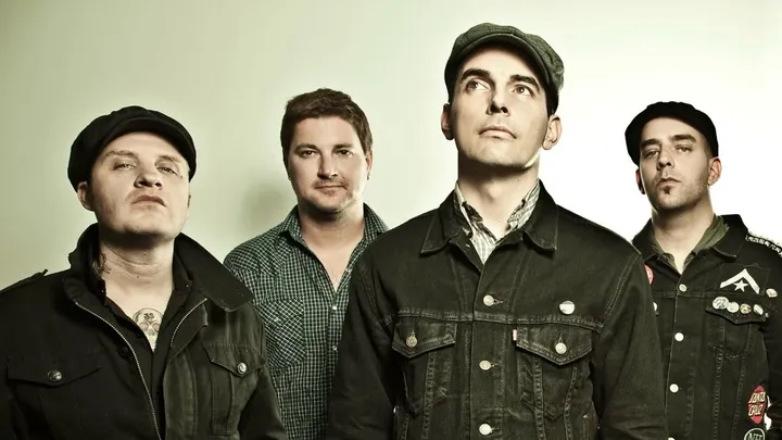 Street Dogs: Wreck The Halls