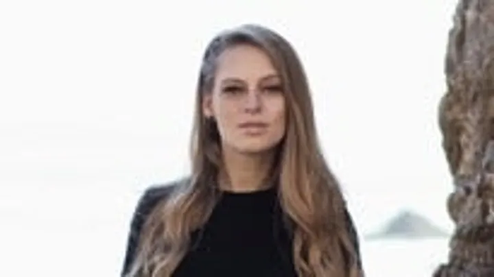 NORA EN PURE