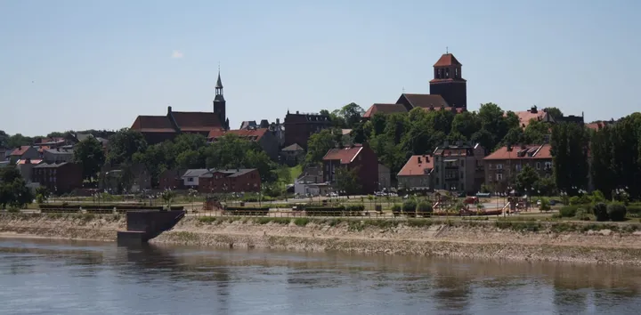 Vistula Riverside Half Marathon Along the Lower Vistula Valley Trail