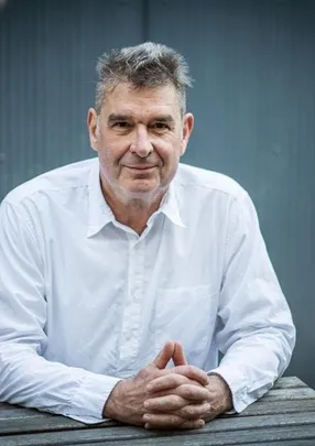 Tomáš Etzler "Novinářem v Číně" - beseda