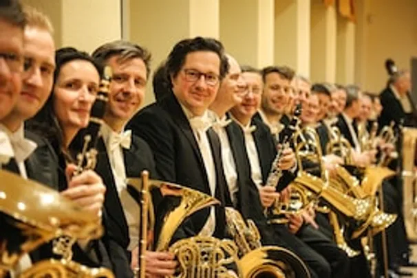 Neujahrskonzert "PAUKEN UND TROMPETEN"