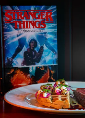 KönyvBár borvacsora világhírű könyvek ihlette fine dining ételkölteményekkel és naturális borokkal