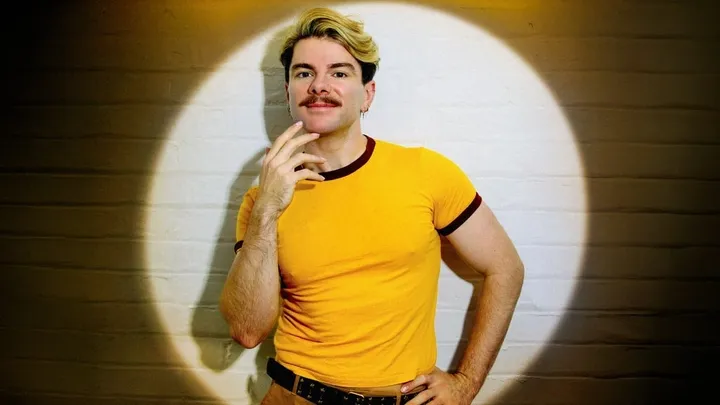 Christopher Hall: Pizazz