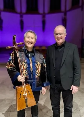 Kulturelles Oppenau 2026 / 2027 - Thomas Strauß & Enkhjargal Dandavaanchig - Pferdekopfgeige trifft Piano