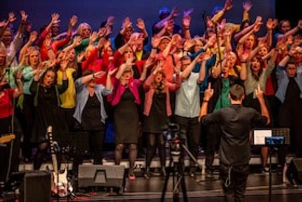Colorsounds meets AVG-Big Band – ein Abend für den guten Zweck - Colorsounds Wesel