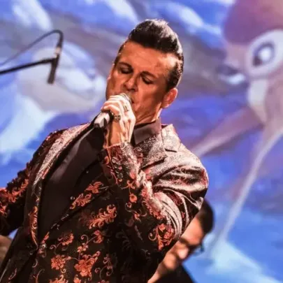 Pete Art & the Rock'n'Roll Junkies XXL feat. Herbert Prohaska - Santa Claus is coming home