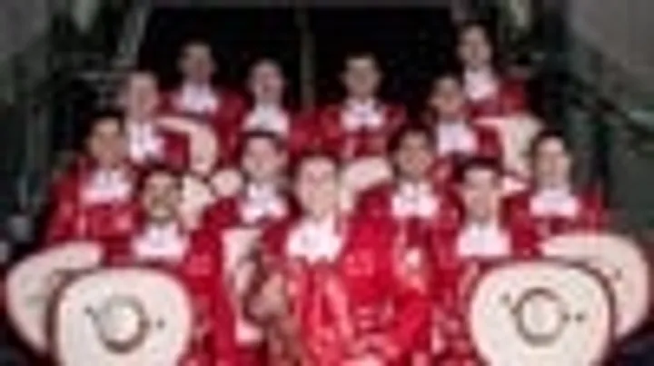 Mariachi Sol De Mexico Presents: Jose Hernandez Merry-Achi Christmas!