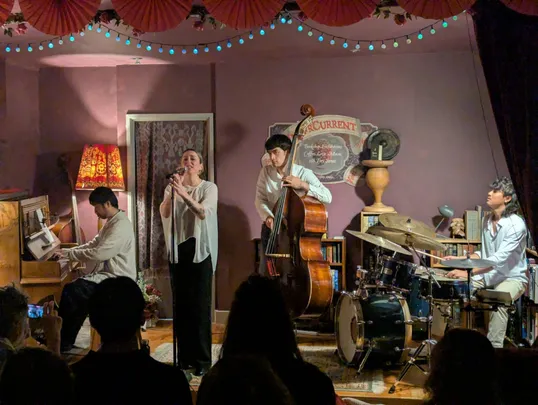Sunday Jazz - Fernanda Diaz