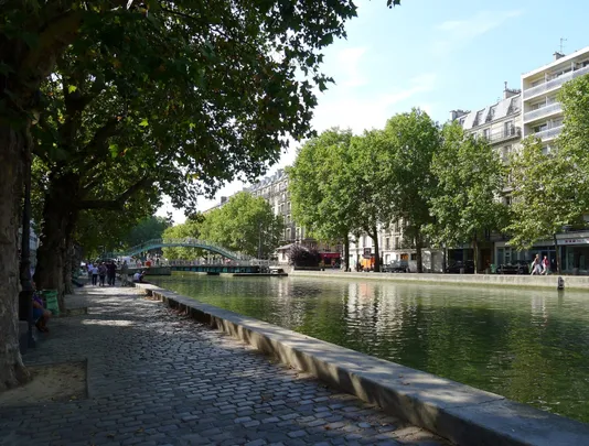 5 km and 10 km of the Canal Saint-Martin