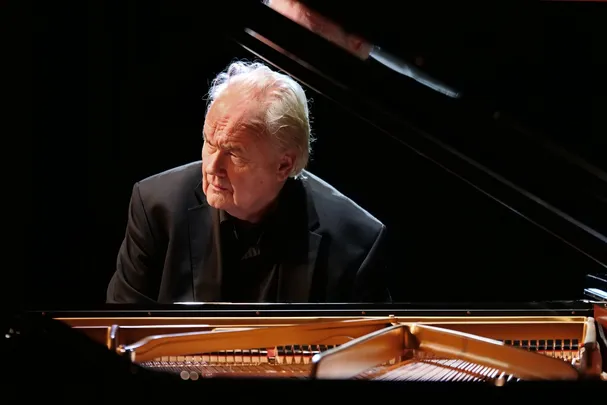 Ketil Bjørnstad