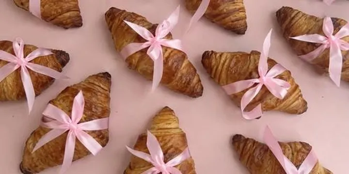 Pink Ribbon Breakfast at Violet and Ivvy